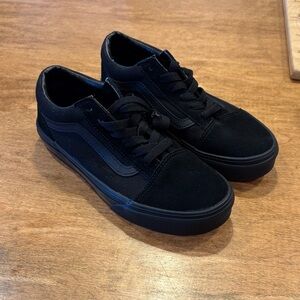 Kids Vans shoes Size 4.5